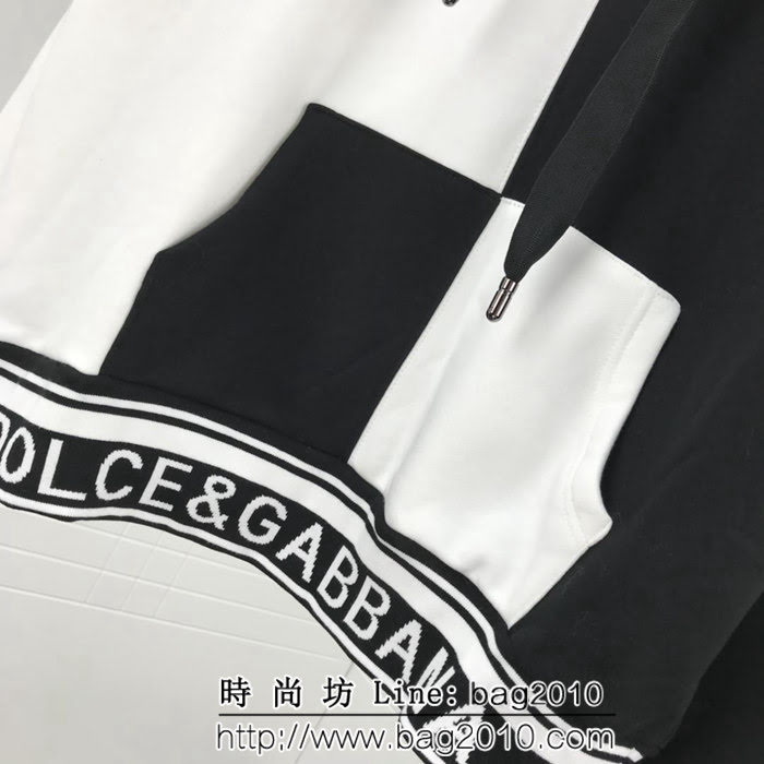 DＧ杜嘉班納 18AW 黑白拼接 字母立體刺繡 連帽衛衣 ins網紅款 ydi1323